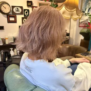 ショート カラー 飯田 実歩(じっぽ)のヘアスタイル