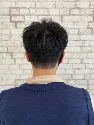 ショート パーマ ヘアアレンジ メンズ ブリーチなし艶カラー 東家のヘアスタイル