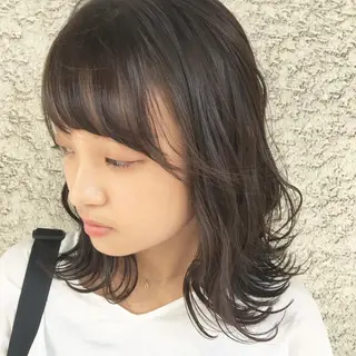 ミディアム カラー 艶髪・酸性ストレート フリツのヘアスタイル
