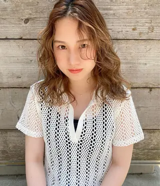 ミディアム カラー 似合わせベージュ 🍯ayumi🍯のヘアスタイル