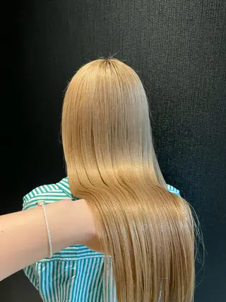ロング レイヤーカット/ フェミニン💕/鏡のヘアスタイル