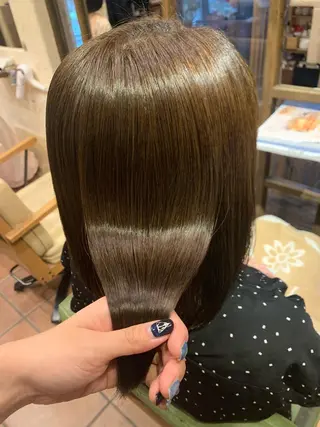 ロング 加茂 しのぶのヘアスタイル