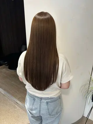 ロング カラー be.Perch所属・シモウラ アオイのヘアスタイル