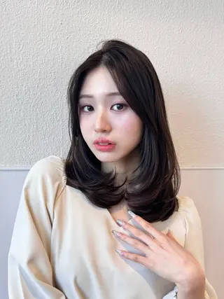 ミディアム 小顔似合わせ提案/ レイヤー/川澄かずまのヘアスタイル