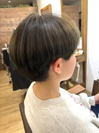 ショート カラー 野口 魅羽のヘアスタイル