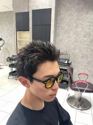 メンズ ハイトーンカラー✨️ 艶カラー特化Amiのヘアスタイル