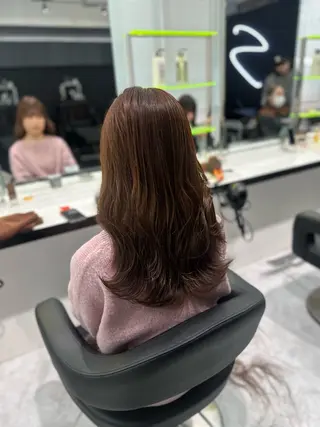 セミロング カラー 🫧ハイトーン🫧 ベージュ🫧徹哉のヘアスタイル