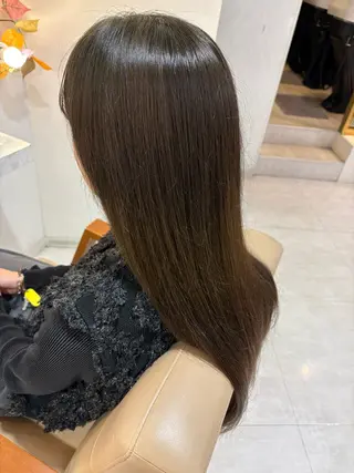 ロング カラー 新庄 雪乃のヘアスタイル