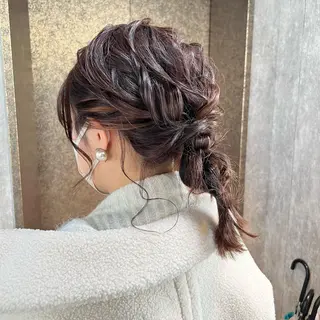 ミディアム カラー ヘアアレンジ TIDEHAIR SHIHOのヘアスタイル
