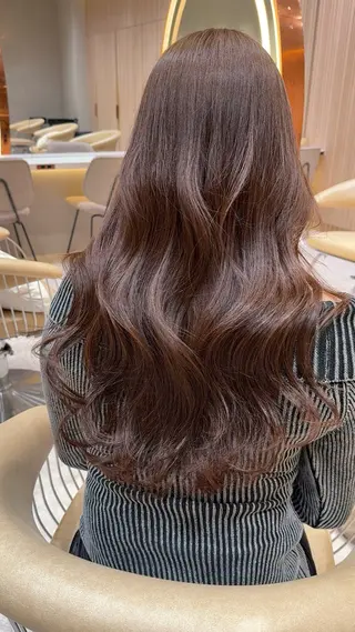 セミロング カラー 縮毛矯正✨🫧 レイヤー川村利幸のヘアスタイル