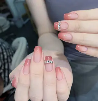 ネイル Queen's ゆなのネイルデザイン