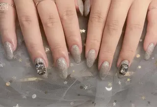 ネイル ネイルサロンエクラ 🫧Shizukaのネイルデザイン