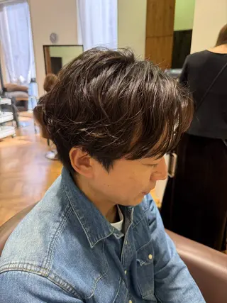 ショート パーマ メンズ 溝口 槙里也のヘアスタイル