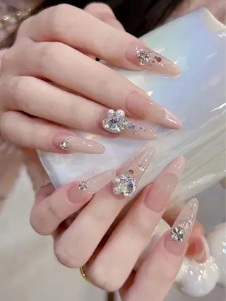ネイル AKIKO ネイルサロンのネイルデザイン