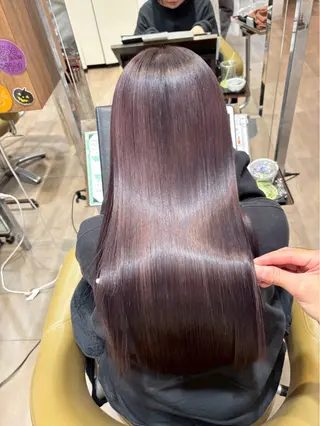 ロング 岩岡 つなみのヘアスタイル