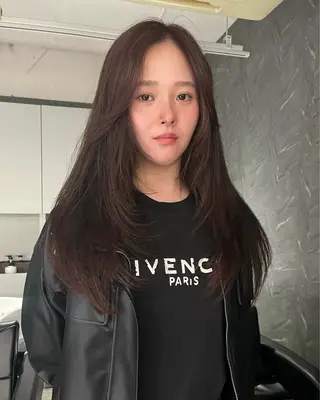 ロング ハイトーンカラー ムラカミカイセイのヘアスタイル