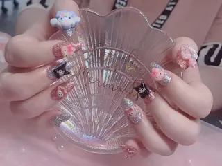 ネイル yiyi ネイルサロンのネイルデザイン