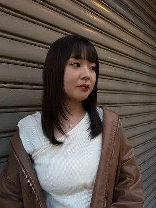 セミロング 牲川 愛望のヘアスタイル