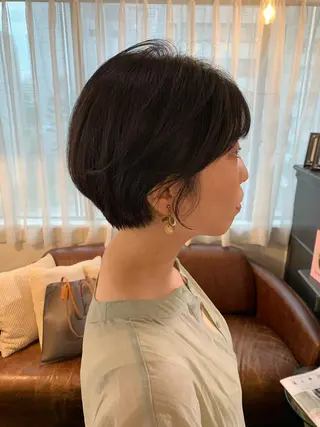 ショート カラー 安村 美奈のヘアスタイル