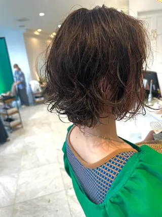 ショート パーマ ニシカワ ユズミのヘアスタイル