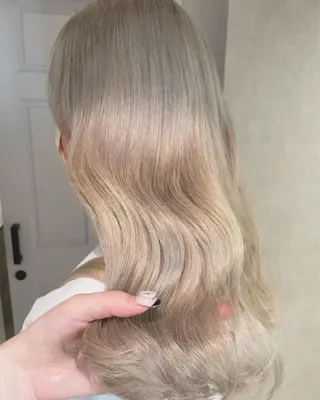 ミディアム カラー ヘアアレンジ トレンドレイヤー カット/mihoのヘアスタイル