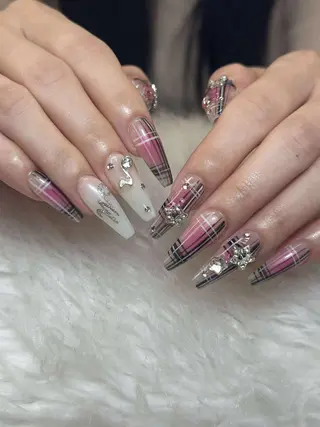 ネイル Nie Nail Shinokuboのネイルデザイン