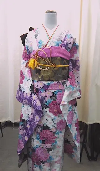 ヘアアレンジ 上辻 博司のヘアスタイル