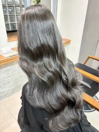 ロング カラー ヘアアレンジ🎀/透 明感カラー🤍/夏凜のヘアスタイル