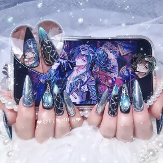 ネイル HAPPINAS🎀  れん🖤痛ネイルのネイルデザイン