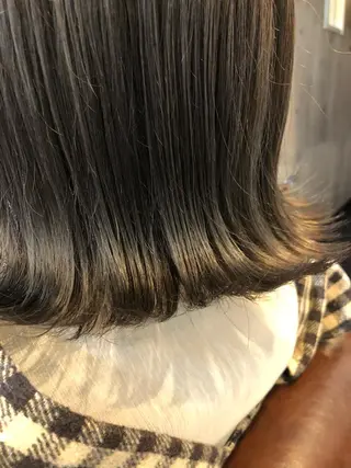 ショート カラー 出雲 莉奈のヘアスタイル