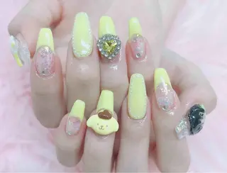 ネイル MoonNail ユリ🌸のネイルデザイン