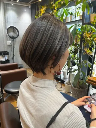 ショート カラー 安達 俊亮のヘアスタイル