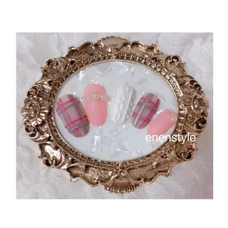 ショート ネイル 👑enen style👑のネイルデザイン