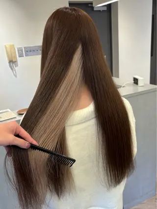 ロング カラー Loob.TOKYO YUUNAのヘアスタイル