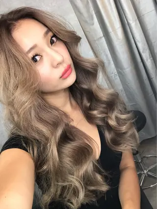 ロング カラー レイヤーカット BLend 渋谷のヘアスタイル