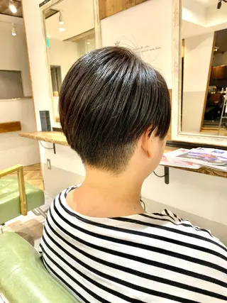 ショート カラー rinrin 天文館のヘアスタイル
