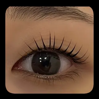 マツエク・マツパ 🦄アイリスト💐 小澤　愛蘭の眉毛・アイブロウイメージ