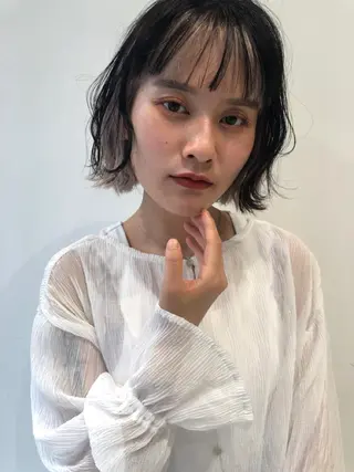 ミディアム パーマ ヘアアレンジ ネイル "オトナ髪”/ LAKA TOCCAのヘアスタイル