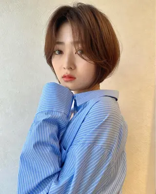 ショート かえ🩶韓国ボブ🎀 透明感カラー🥣のヘアスタイル