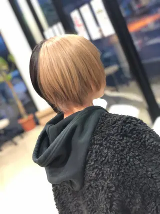 ショート カラー 手塚 亮汰のヘアスタイル