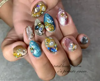 ネイル LAVISH nail salonのネイルデザイン