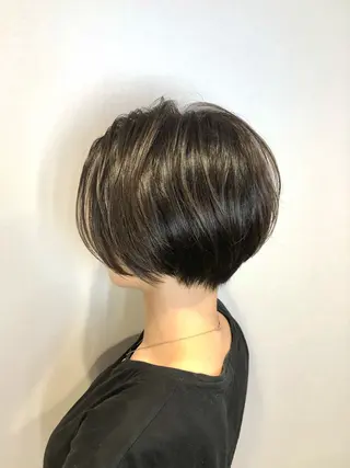 ショート 西田 愛華のヘアスタイル