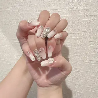 ネイル D-BEAUTY Nailsalonのネイルデザイン