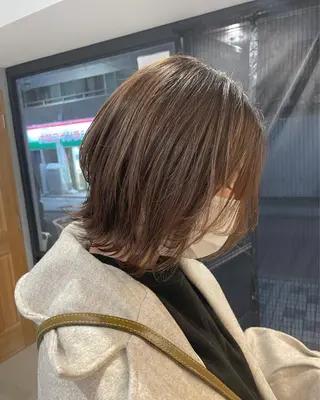 ミディアム 暖色カラー🍊 ボブ🌿顔周りcutのヘアスタイル