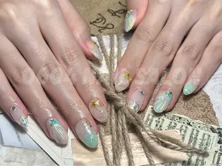 ネイル ishiro 🍂のネイルデザイン