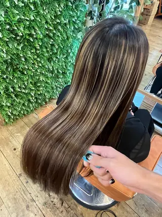 ロング ⚪️髪質改善 縮毛 店長 コウ⚪️のヘアスタイル