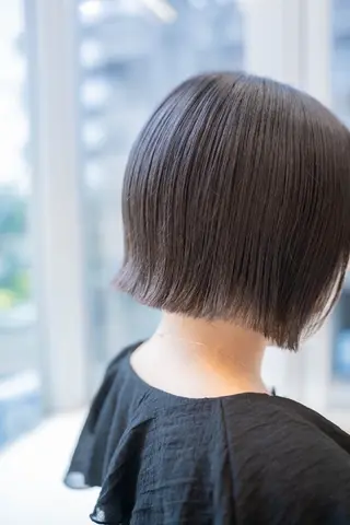 ショート カラー Lazo/ 原弥和子のヘアスタイル