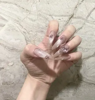 ネイル 高木 維麗絲のネイルデザイン