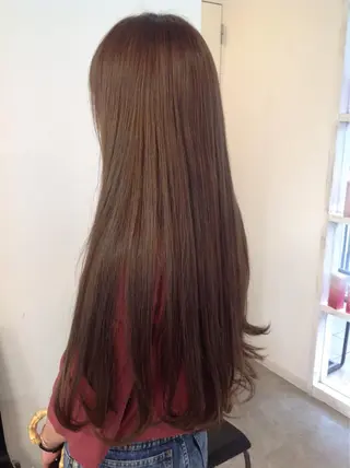 ロング カラー 榎園 由美のヘアスタイル