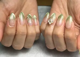 ネイル lucky nail 歌舞伎町のネイルデザイン